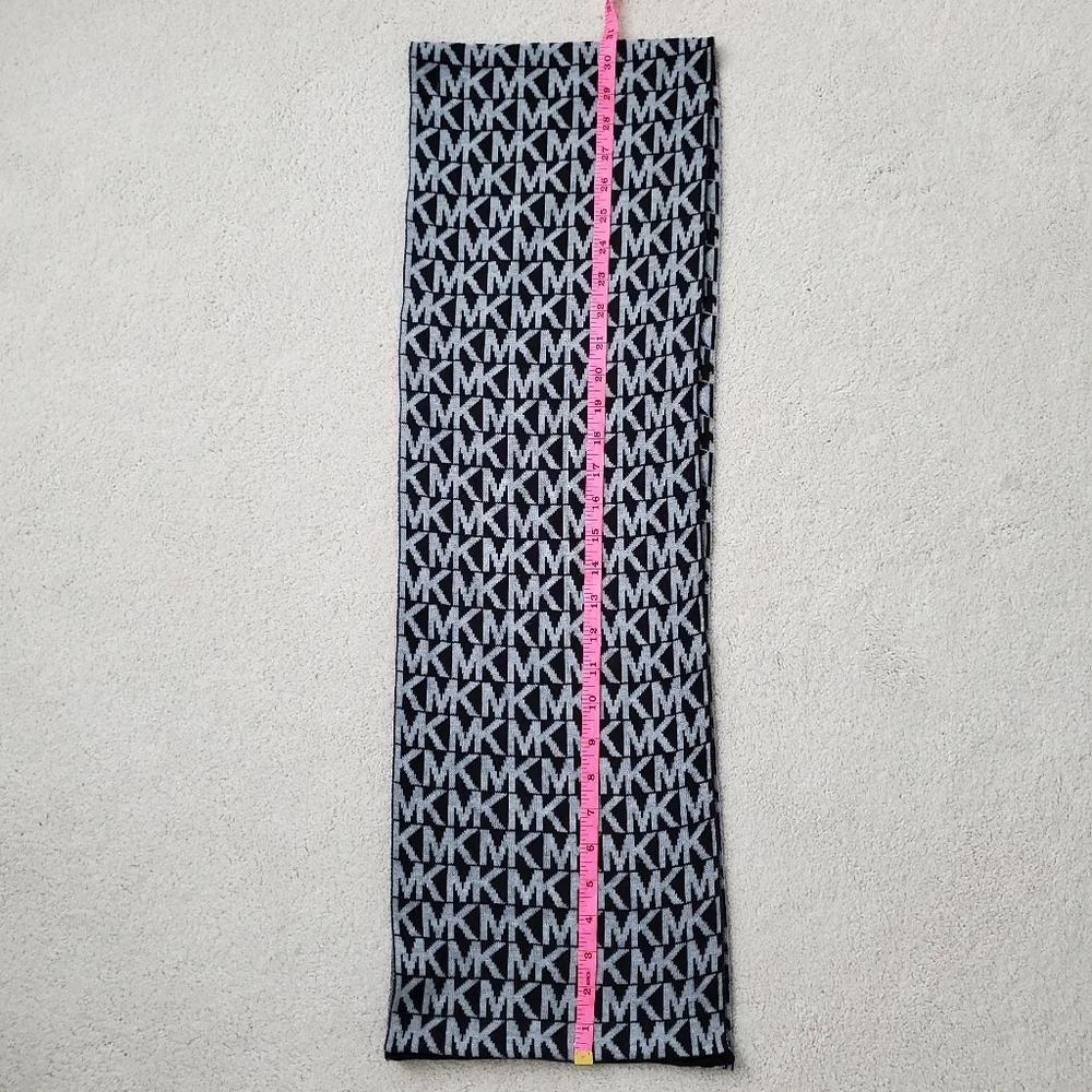 Michael Kors Black/Gray Infinity Logo Scarf